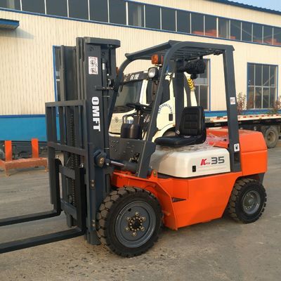 Material Handling Equipment 3.5 T 4-Wheel Diesel Forklift Truck with 1070mm Fork