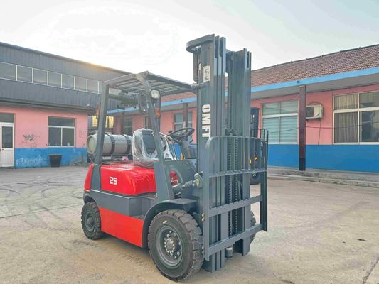 Fuel Gasoline and Natural Gas 2.5tons Lp Gas Forklift with Japan Nissan Engnine