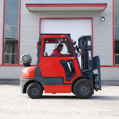 Ce ISO SGS Standard 2.5ton Gasoline Forklift with Wide-View Mast and Japan Nissan Engine