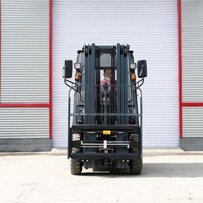 Ce ISO SGS Standard 2.5ton Gasoline Forklift with Wide-View Mast and Japan Nissan Engine