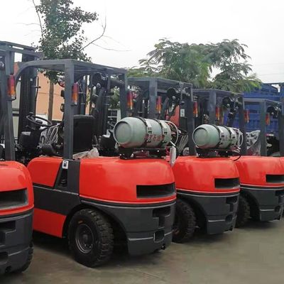 4wheels LPG Gasoline Petrol Forklift at 2t/2.5t/3t/3.5t with Cabin and Ce Certificate
