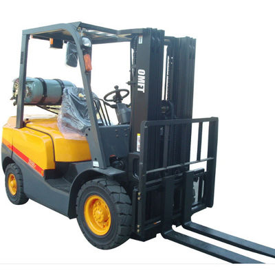 Tcm 4wheels LPG Gasoline Petrol Forklift at 2.5t/2t/3t/3.5t with Cabin and Ce Certificate