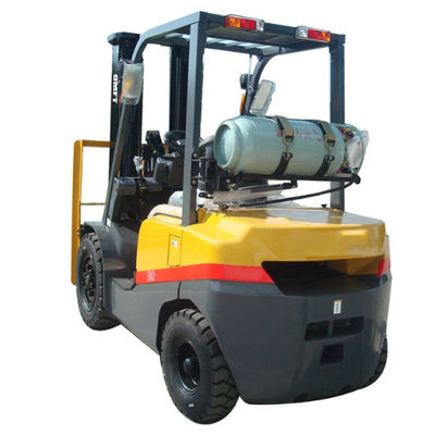 Tcm 4wheels LPG Gasoline Petrol Forklift at 2.5t/2t/3t/3.5t with Cabin and Ce Certificate